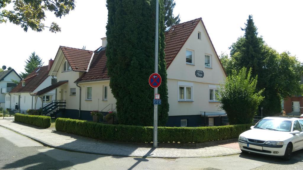 Hotel Bonjour Bad Soden am Taunus Exteriör bild