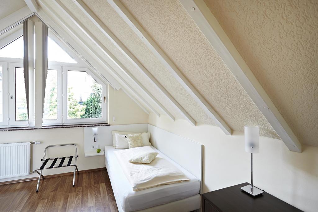 Hotel Bonjour Bad Soden am Taunus Rum bild