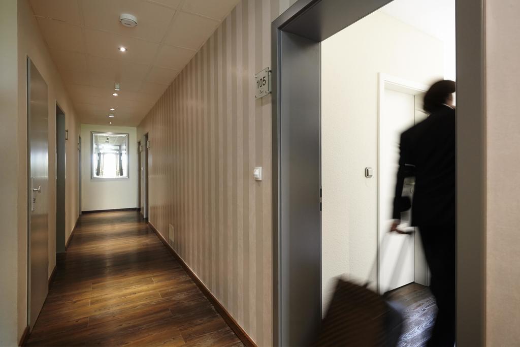 Hotel Bonjour Bad Soden am Taunus Exteriör bild